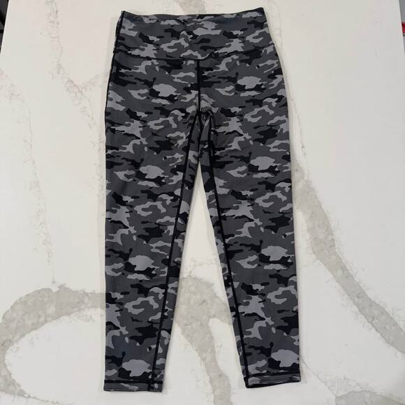 Ideology High Rise Compression Activewear Leggings Women’s Medium Camo Workout - Picture 1 of 5